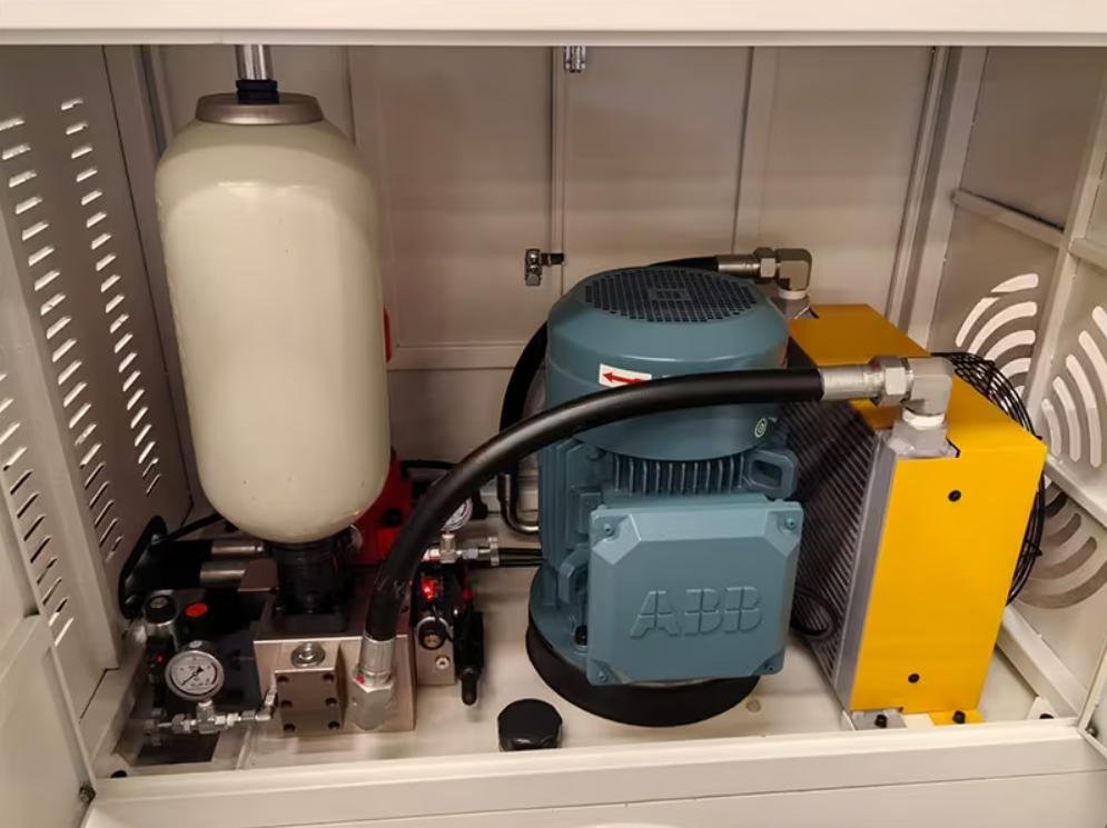 motor-abb-hidraulico-busbar