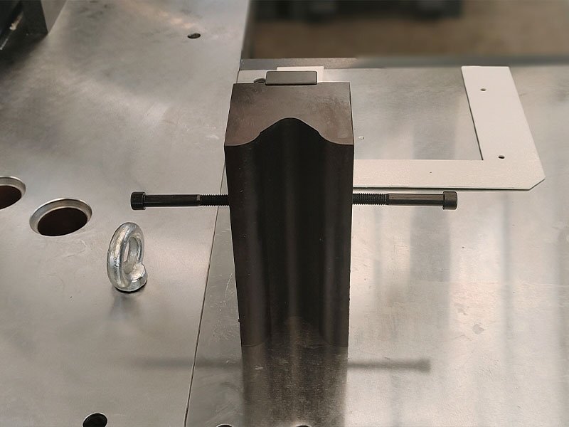 maquinaria-cnc-cuadros-electricos